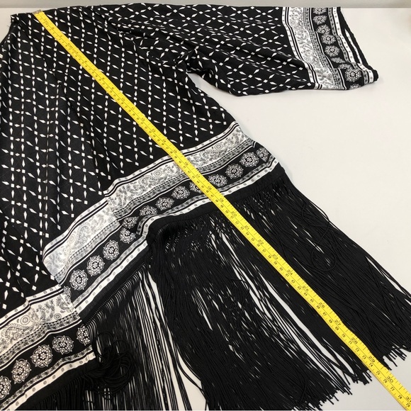 NWOT H&M Coachella Shortie Fringed Kimono, Sz M, Black/White - Picture 4 of 8